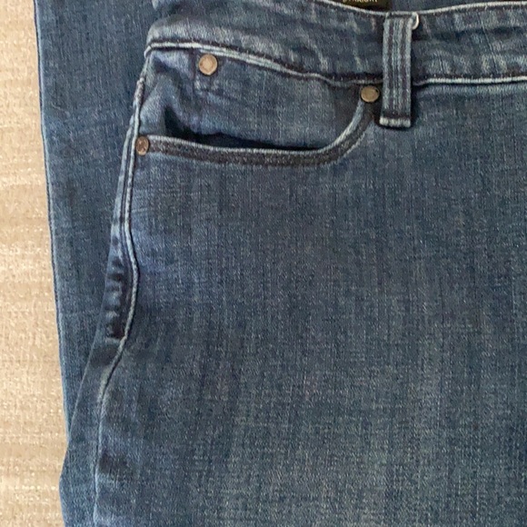 Talbots Flawless Five Pocket straight jeans Size 8’ - Picture 6 of 10